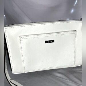 RLL Ralph Lauren Leather Crossbody Bag, NWOT, SZ 8”x5”x1”, White/black sides